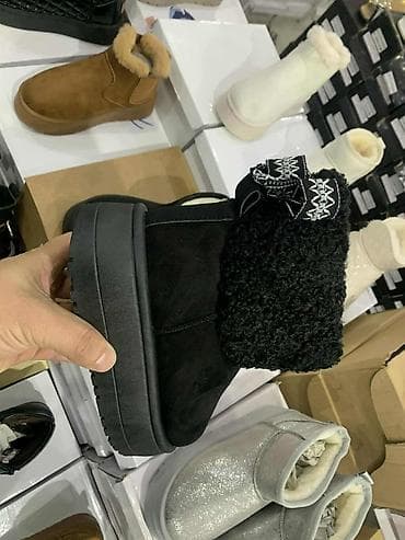Ugg obuća bоја - Crna na lalafo.rs — 5 Ugg obuća bоја - Crna — 5
