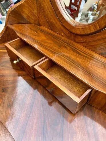 Stilske konzole: Stara stilska šminkernica / toaletni sto 💄✨ Šminkernica u dobrom na lalafo.rs — 8 Stilske konzole: Stara stilska šminkernica / toaletni sto 💄✨ Šminkernica u dobrom — 8