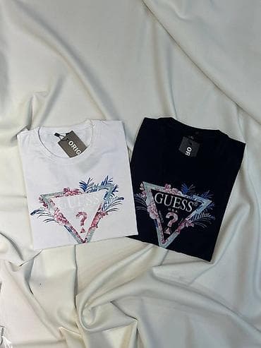 Women's T-shirts and tops: Ženske majice S,M,L,XL,XXL veličine 1 komad 2100 din 2 komada 3000 at lalafo.rs — 10 Women's T-shirts and tops: Ženske majice S,M,L,XL,XXL veličine 1 komad 2100 din 2 komada 3000 — 10