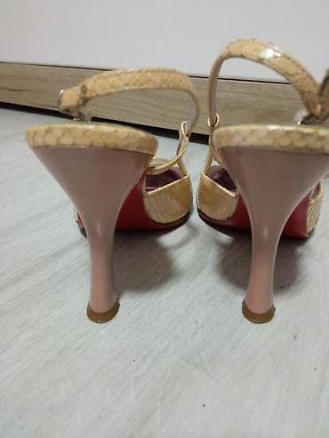 Italijanske kožne cipele. 40 na lalafo.rs — 3 Italijanske kožne cipele. 40 — 3