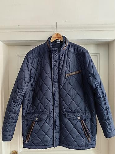 Majice: MarcoDonati muška prošivena jakna, tamnoplave boje - Kroj: klasičan na lalafo.rs — 1 Majice: MarcoDonati muška prošivena jakna, tamnoplave boje - Kroj: klasičan — 1