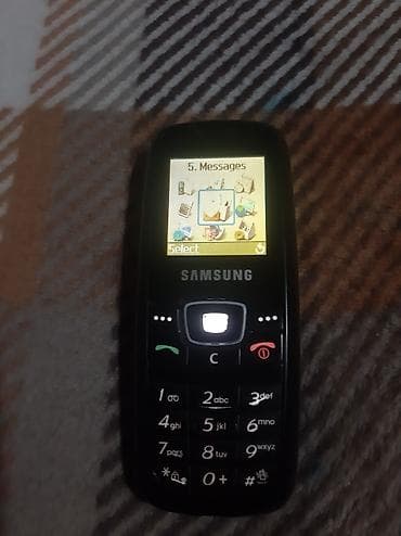 Samsung C120 ispravan telefon radi na sve mreze,baterija dobra uz na lalafo.rs Samsung C120 ispravan telefon radi na sve mreze,baterija dobra uz