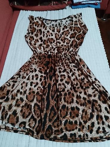 Ženska haljina sa leopard printom - Kroj: struk naglašen lastišem na lalafo.rs Ženska haljina sa leopard printom - Kroj: struk naglašen lastišem