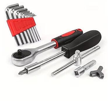 Set nasadnih ključeva i bitova 1/4" – 131 komada u koferu - na lalafo.rs — 10 Set nasadnih ključeva i bitova 1/4" – 131 komada u koferu - — 10