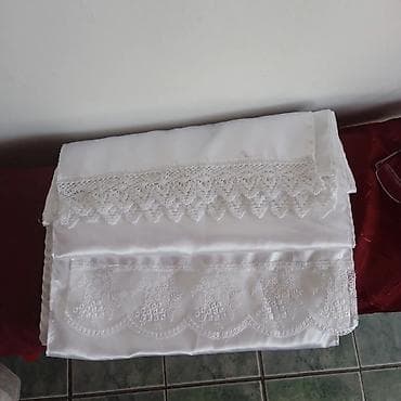 Novi Deverski peškiri od finog satena ukrašeni čipkom Deverski na lalafo.rs — 1 Novi Deverski peškiri od finog satena ukrašeni čipkom Deverski — 1