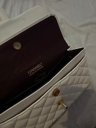 Chanel bela torbaeleganta i za svaki dan.Ima dosta prostora! Za sve at lalafo.rs — 4 Chanel bela torbaeleganta i za svaki dan.Ima dosta prostora! Za sve — 4