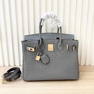 Siva ženska torba sa ručkama i odvojivim dugim kaišem. Model sa na lalafo.rs — 4 Siva ženska torba sa ručkama i odvojivim dugim kaišem. Model sa — 4