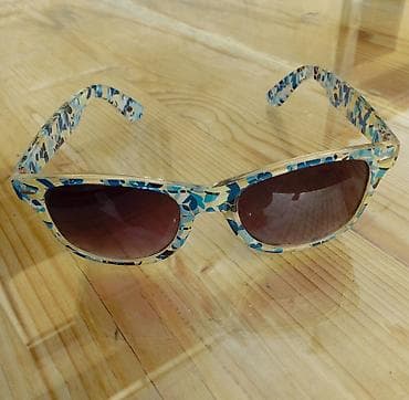 Naocare ža sunce u super stanju na lalafo.rs — 1 Naocare ža sunce u super stanju — 1