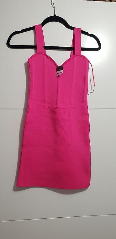 Haljina na bratele koncana kvalitetna sa elastinom.Jaka roza boja na lalafo.rs — 1 Haljina na bratele koncana kvalitetna sa elastinom.Jaka roza boja — 1
