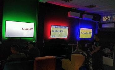 Electronics: USB RGB LED TRAKA SA RF KONTROLEROM I DALJISNKIM 5V ZA TV *Cena at lalafo.rs — 2 Electronics: USB RGB LED TRAKA SA RF KONTROLEROM I DALJISNKIM 5V ZA TV *Cena — 2