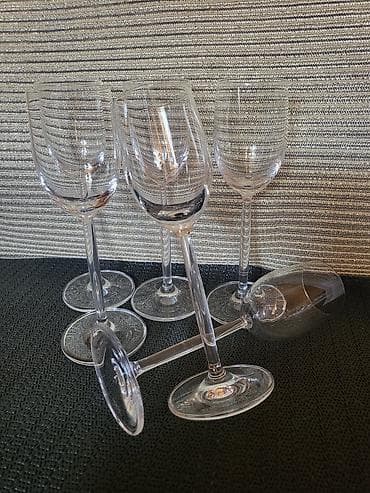 Case kristal Zwiesel za zestoko pice,Nemacka 70,80te.god. Vintaz na lalafo.rs — 5 Case kristal Zwiesel za zestoko pice,Nemacka 70,80te.god. Vintaz — 5