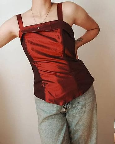 Provokativni korset u Y2K stilu ❤️🔥Duboka bordo boja, minimalističan at lalafo.rs — 1 Provokativni korset u Y2K stilu ❤️🔥Duboka bordo boja, minimalističan — 1