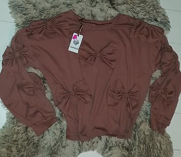 Women's Sweatsuits: Trenerka komplet,gornji deo sa masnama. Dostupna u bojama at lalafo.rs — 3 Women's Sweatsuits: Trenerka komplet,gornji deo sa masnama. Dostupna u bojama — 3