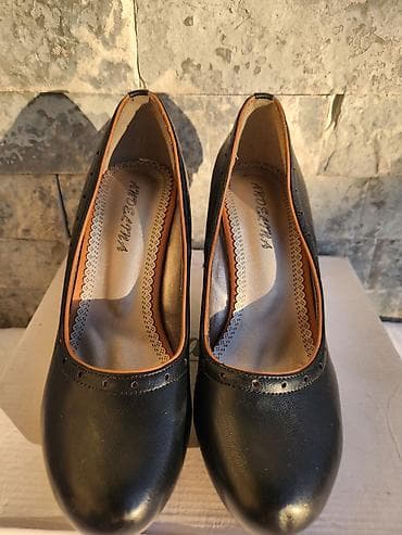 Cipele 40 vel NOVO, ug 25 cm,na njima piše 41,ali odgovaraju za 40 vel na lalafo.rs — 4 Cipele 40 vel NOVO, ug 25 cm,na njima piše 41,ali odgovaraju za 40 vel — 4