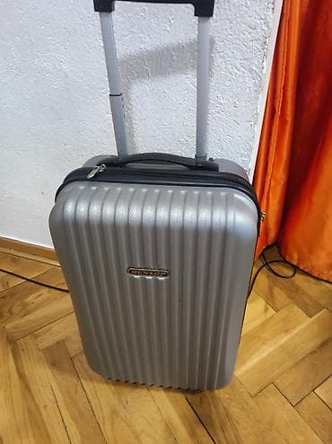 Kofer DUNLOP putni na točkiće tvrdi dobar oko 55/35/20 . Sve na lalafo.rs — 2 Kofer DUNLOP putni na točkiće tvrdi dobar oko 55/35/20 . Sve — 2