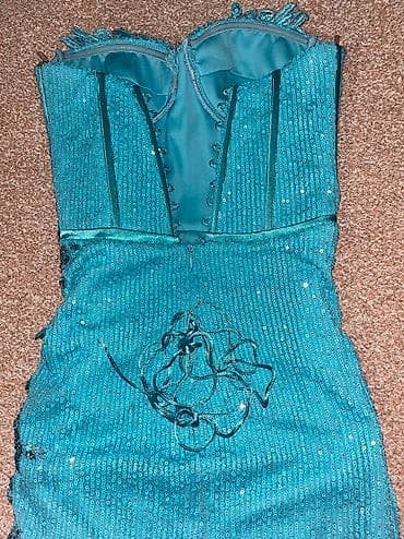 Elegantna svečana haljina u tirkiznoj boji Jednom nošena - Kroj: uska na lalafo.rs — 2 Elegantna svečana haljina u tirkiznoj boji Jednom nošena - Kroj: uska — 2