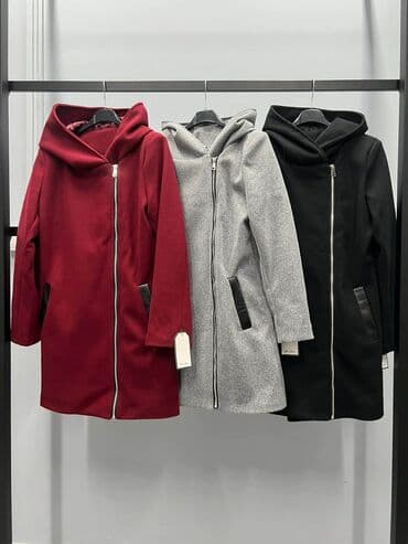 Ženski kaputi sa kapuljačom – 4000 dinara - Model: urbani kaput sa na lalafo.rs Ženski kaputi sa kapuljačom – 4000 dinara - Model: urbani kaput sa