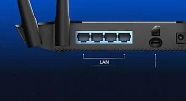 Wi‑Fi ruter sa 4 eksterne antene i 4 LAN porta - Dvopojasni bežični na lalafo.rs Wi‑Fi ruter sa 4 eksterne antene i 4 LAN porta - Dvopojasni bežični