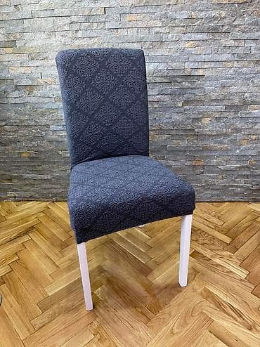 Prekrivači za stolice bez karnera
6 komada cena 2300 dinara na lalafo.rs — 1 Prekrivači za stolice bez karnera
6 komada cena 2300 dinara — 1