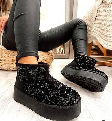Ženske zimske čizmice sa platformom i šljokicama. Obuvene samo jednom na lalafo.rs — 2 Ženske zimske čizmice sa platformom i šljokicama. Obuvene samo jednom — 2