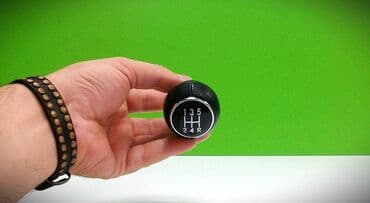 AUDI A4 B6 ručica menjača 5 brzina rikverc ispod 5-te brzine PULSAR – na lalafo.rs AUDI A4 B6 ručica menjača 5 brzina rikverc ispod 5-te brzine PULSAR –