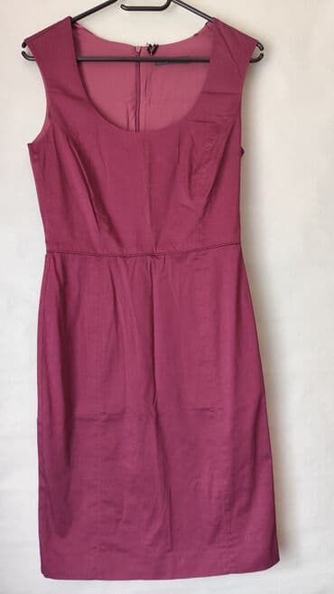 Escada S (EU 36), Na bretele na lalafo.rs Escada S (EU 36), Na bretele