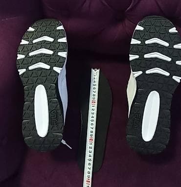 Fila soft foam patike 43/45 za trčanje/aktivnosti cena 3990din na lalafo.rs — 6 Fila soft foam patike 43/45 za trčanje/aktivnosti cena 3990din — 6