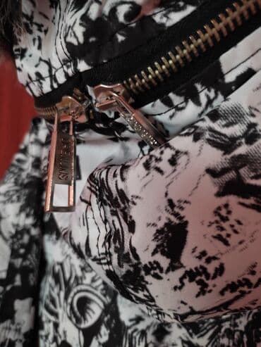 Homesuits: Muska zimska jakna, po meni velicina m/ l, lepa, teska, topla, kao at lalafo.rs — 9 Homesuits: Muska zimska jakna, po meni velicina m/ l, lepa, teska, topla, kao — 9