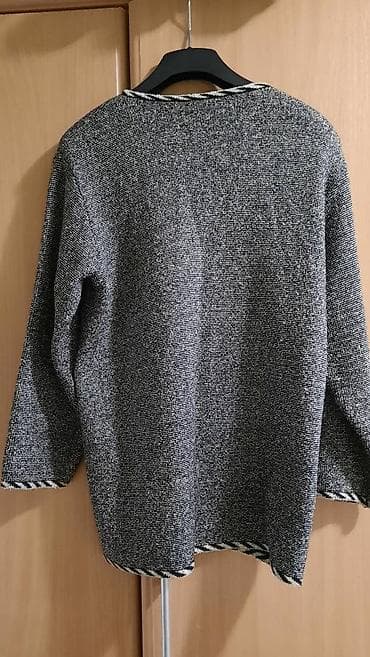 dve suknje po: Sivi komplet suknja i jaknica XL Suknja za jesen, zimu i prolece na lalafo.rs — 4 dve suknje po: Sivi komplet suknja i jaknica XL Suknja za jesen, zimu i prolece — 4