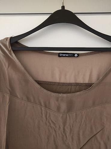 Bluza veličina S. Prelep materijal,kvalitetna kupljena u inostranstvu na lalafo.rs Bluza veličina S. Prelep materijal,kvalitetna kupljena u inostranstvu