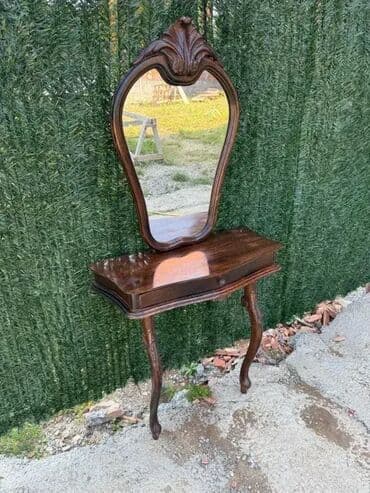 Stilske konzole: Stilska konzola sa ogledalom - ODLIČNO STANJE - MOGUĆ PREVOZ U na lalafo.rs — 8 Stilske konzole: Stilska konzola sa ogledalom - ODLIČNO STANJE - MOGUĆ PREVOZ U — 8