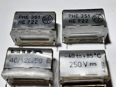 Kondenzatori RIFA 2,2uf, 2uF, 1uF, 0,33uF -250V Vrhunski kondenzatori na lalafo.rs — 7 Kondenzatori RIFA 2,2uf, 2uF, 1uF, 0,33uF -250V Vrhunski kondenzatori — 7