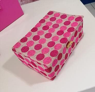 Kutija za nakit
Prelepa na lalafo.rs — 2 Kutija za nakit
Prelepa — 2