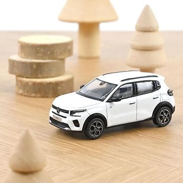Art & Collectibles: 🚗 Citroën C3 2024 – Polar White – Norev 1:43 Norev Citroën C3 2024 u at lalafo.rs — 1 Art & Collectibles: 🚗 Citroën C3 2024 – Polar White – Norev 1:43 Norev Citroën C3 2024 u — 1