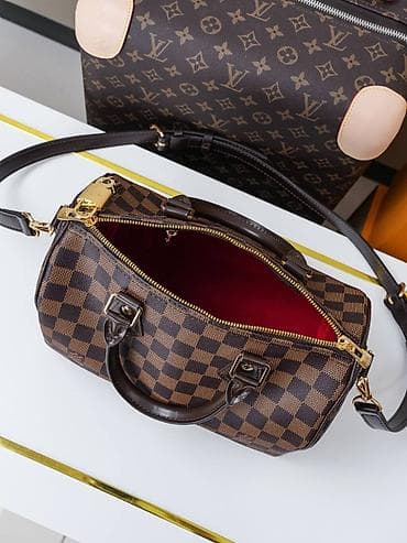 Torba – klasičan “Speedy/Keepall” stil u braon kariranom dezenu na lalafo.rs — 2 Torba – klasičan “Speedy/Keepall” stil u braon kariranom dezenu — 2