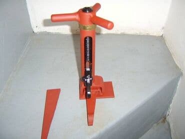 Heftalice: Žabice za šalovanje drvenih oplata - klin 7mm - ploca i uška 5mm na lalafo.rs — 4 Heftalice: Žabice za šalovanje drvenih oplata - klin 7mm - ploca i uška 5mm — 4