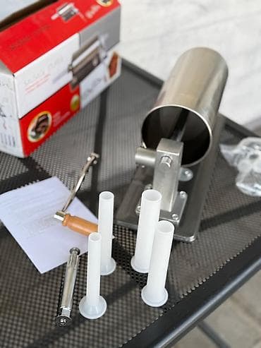 01. --- Top za kobasice / punilica za kobasice 4kg --- - Izuzetno at lalafo.rs — 6 01. --- Top za kobasice / punilica za kobasice 4kg --- - Izuzetno — 6