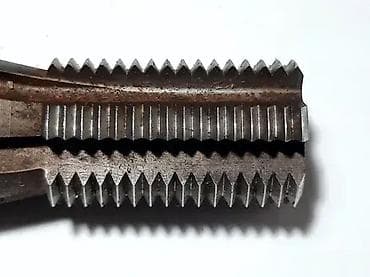 Milling Cutters: Glodalo za milimetarski navoj sa korakom 2 (4437) JAL ZB 20x32x2 at lalafo.rs — 4 Milling Cutters: Glodalo za milimetarski navoj sa korakom 2 (4437) JAL ZB 20x32x2 — 4