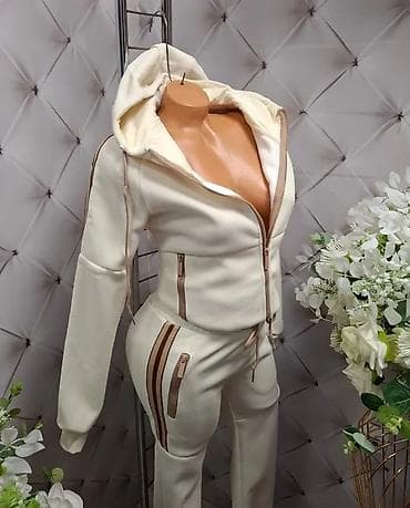 Women's Sweatsuits: Ženski termo komplet trenerke sa kapuljačom - Model: dvoje delni at lalafo.rs — 3 Women's Sweatsuits: Ženski termo komplet trenerke sa kapuljačom - Model: dvoje delni — 3