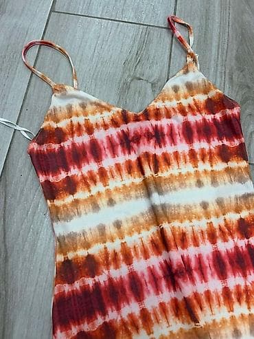 kom sa etiketom: Letnja haljina na bretele sa tie-dye šarom - Model: duga, ravnog at lalafo.rs — 2 kom sa etiketom: Letnja haljina na bretele sa tie-dye šarom - Model: duga, ravnog — 2