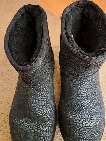 Ugg obuća 38, bоја - Crna na lalafo.rs — 2 Ugg obuća 38, bоја - Crna — 2