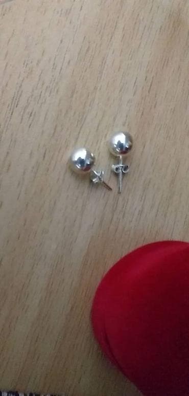 Srebrne minđuše, sa žigom 925 na lalafo.rs — 1 Srebrne minđuše, sa žigom 925 — 1