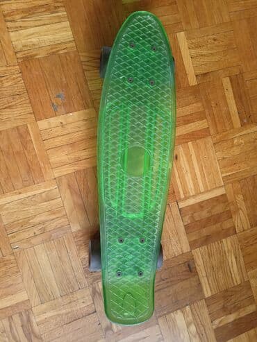 Trotineti, skejtbordovi i hoverbordovi: Plastični penny skateboard – proziran zelene boje - Kompaktna na lalafo.rs Trotineti, skejtbordovi i hoverbordovi: Plastični penny skateboard – proziran zelene boje - Kompaktna