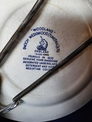 Antikviteti: Engleski tanjir za na zid Wedgwood iz 70ih. Engleski tanjir za na na lalafo.rs — 10 Antikviteti: Engleski tanjir za na zid Wedgwood iz 70ih. Engleski tanjir za na — 10