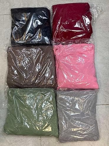 Women's Sweatsuits: L11. Komplet trenerka
3.200 dinara at lalafo.rs — 4 Women's Sweatsuits: L11. Komplet trenerka
3.200 dinara — 4