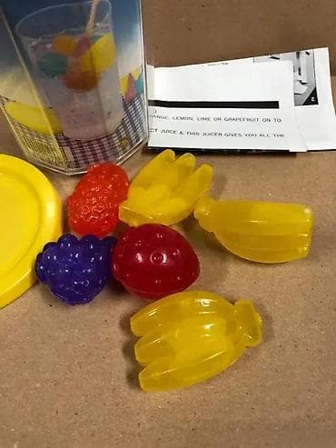 Plastični višekratni “kockice leda” u obliku voća – set od 18 delova na lalafo.rs Plastični višekratni “kockice leda” u obliku voća – set od 18 delova