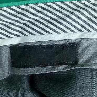 Pantalone hugo boss, vel. S/46 marka: hugo boss veličina: s/46 at lalafo.rs — 9 Pantalone hugo boss, vel. S/46 marka: hugo boss veličina: s/46 — 9