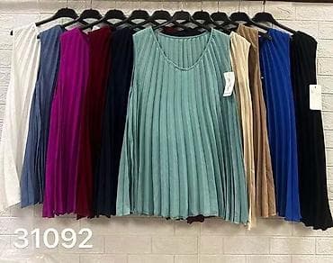 04. Plisirane tunike/majice za punije 2XL 3XL 4XL Cena : 2.200 dinara na lalafo.rs 04. Plisirane tunike/majice za punije 2XL 3XL 4XL Cena : 2.200 dinara