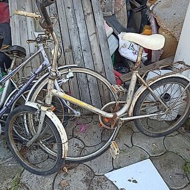 Stari gradski/retro bicikli – više komada, pogodno za restauraciju ili na lalafo.rs — 2 Stari gradski/retro bicikli – više komada, pogodno za restauraciju ili — 2