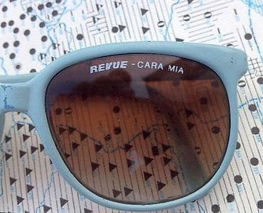 Vintage REVUE Cara Mia naočare za sunce. Original vintage REVUE CARA at lalafo.rs — 2 Vintage REVUE Cara Mia naočare za sunce. Original vintage REVUE CARA — 2